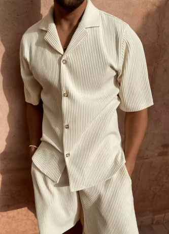 Shirt and shorts stretch beach casual outfit